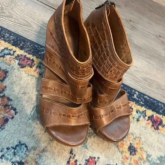 Bed Stu Tan Leather Wedge Sandals - Picture 7 of 11